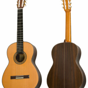 גיטרה קלאסית V. Carrillo - India Studio